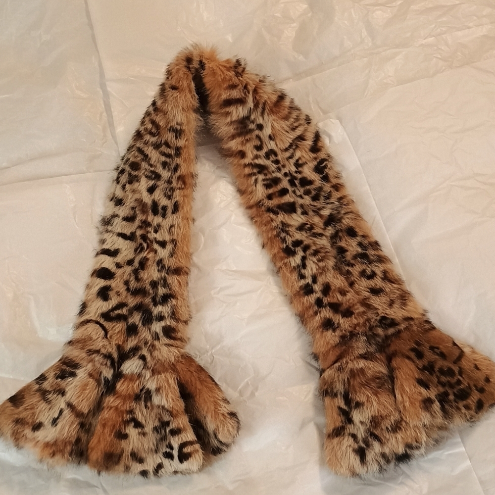 Genuine Rabbit fur vintage scarf leopard print bell ends
